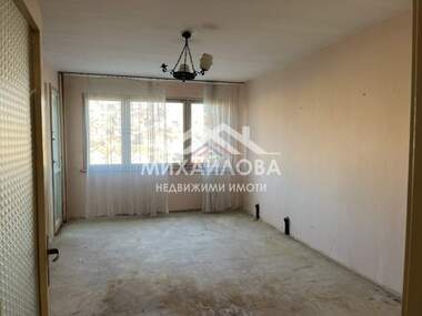 Продажба - Апартамент в Три чучура-север,  Стара Загора