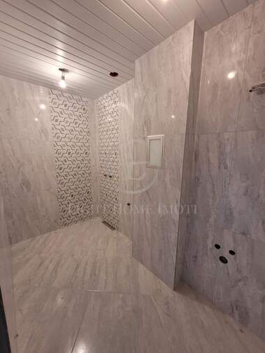 Продажба - Апартамент в Остромила,  Пловдив