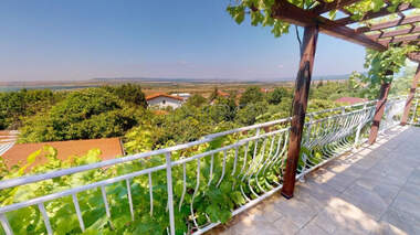 For sale - House in Kosharitsa,  Burgas