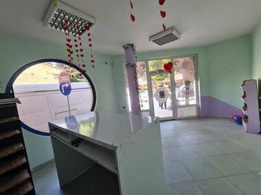 Închiriere - Magazin în Uceiliștini,  Haskovo