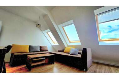 Închiriere - Apartament în Hășove,  Ruse