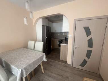 Miete - Wohnung in Mladejki halm,  Plowdiw