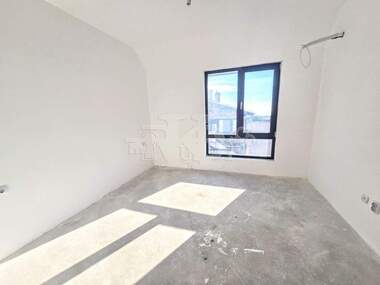 Vânzare - Apartament în Vinița,  Varna