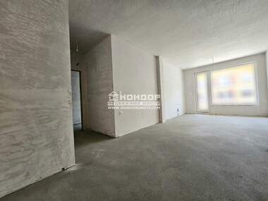 Vânzare - Apartament în Kărșiaka,  Plovdiv