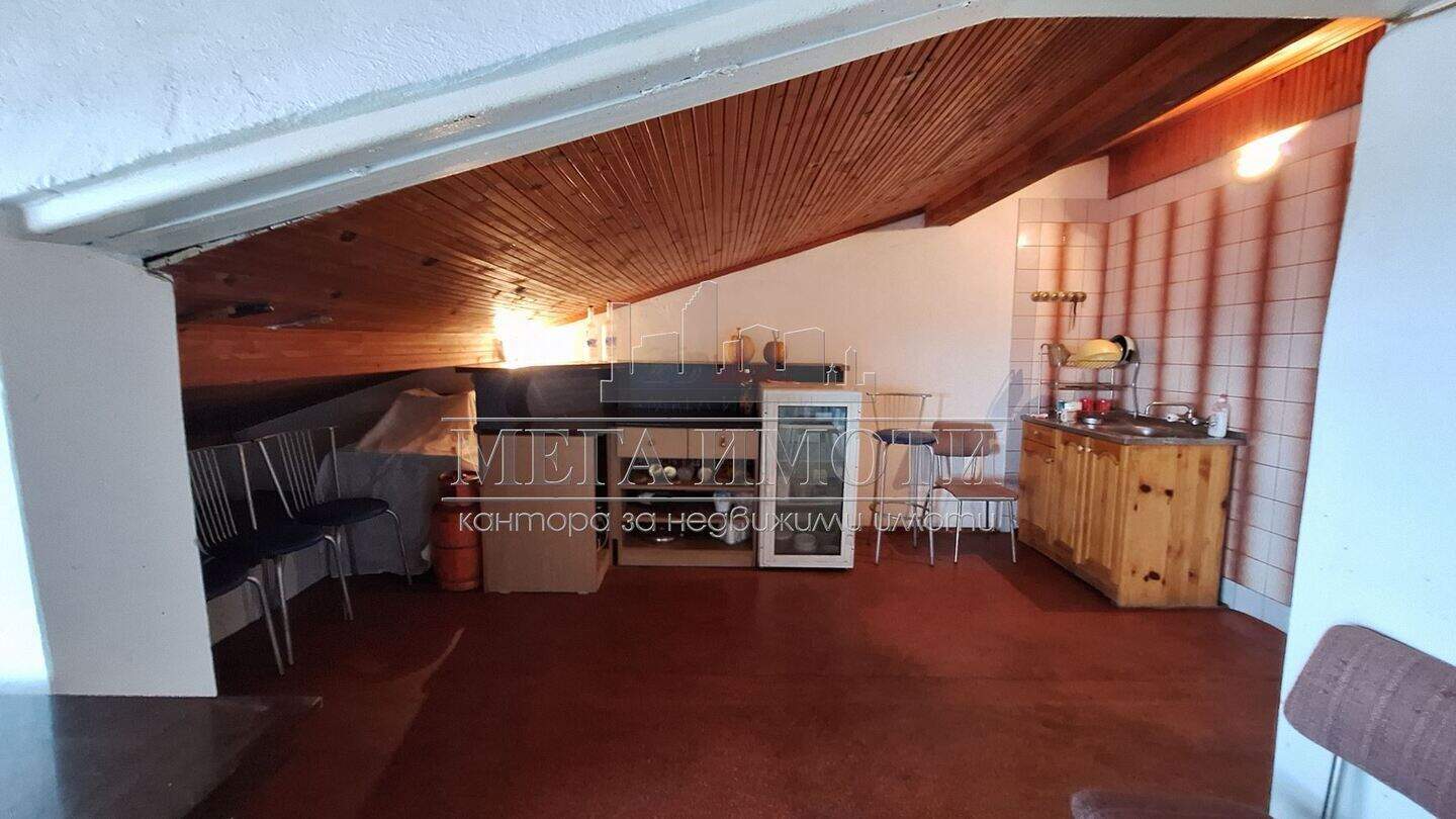 Floor of a house in Primorsko, Burgas – photo 2