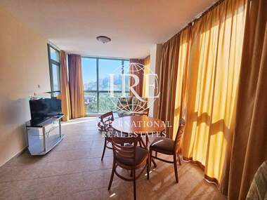 For sale - Apartment in Alen mak,  Varna