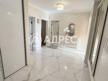 Vânzare - Apartament în Operata,  Varna