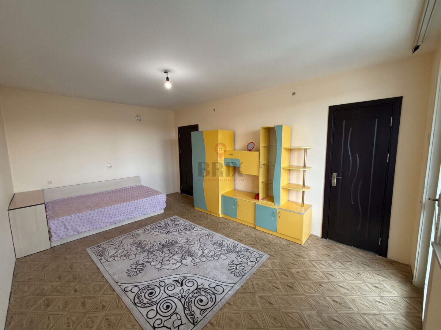 Cu trei camere Apartament în Drujba 1, Ruse – fotografia 2