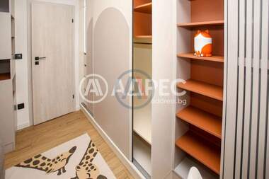 Продажа - Квартира в Люлин-10,  София