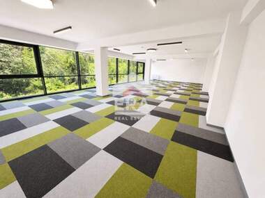 For sale - Office in Promishlena zona - Iug,  Veliko Tarnovo