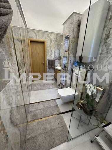 Închiriere - Apartament în Ceaîka,  Varna