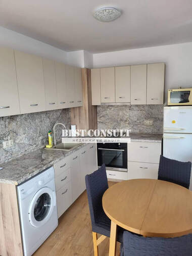 Închiriere - Apartament în Zdraveț Sever 2,  Ruse