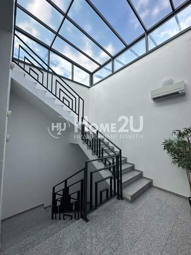 Kira - Ofis olarak Industrialna zona-Iztok,  Plovdiv