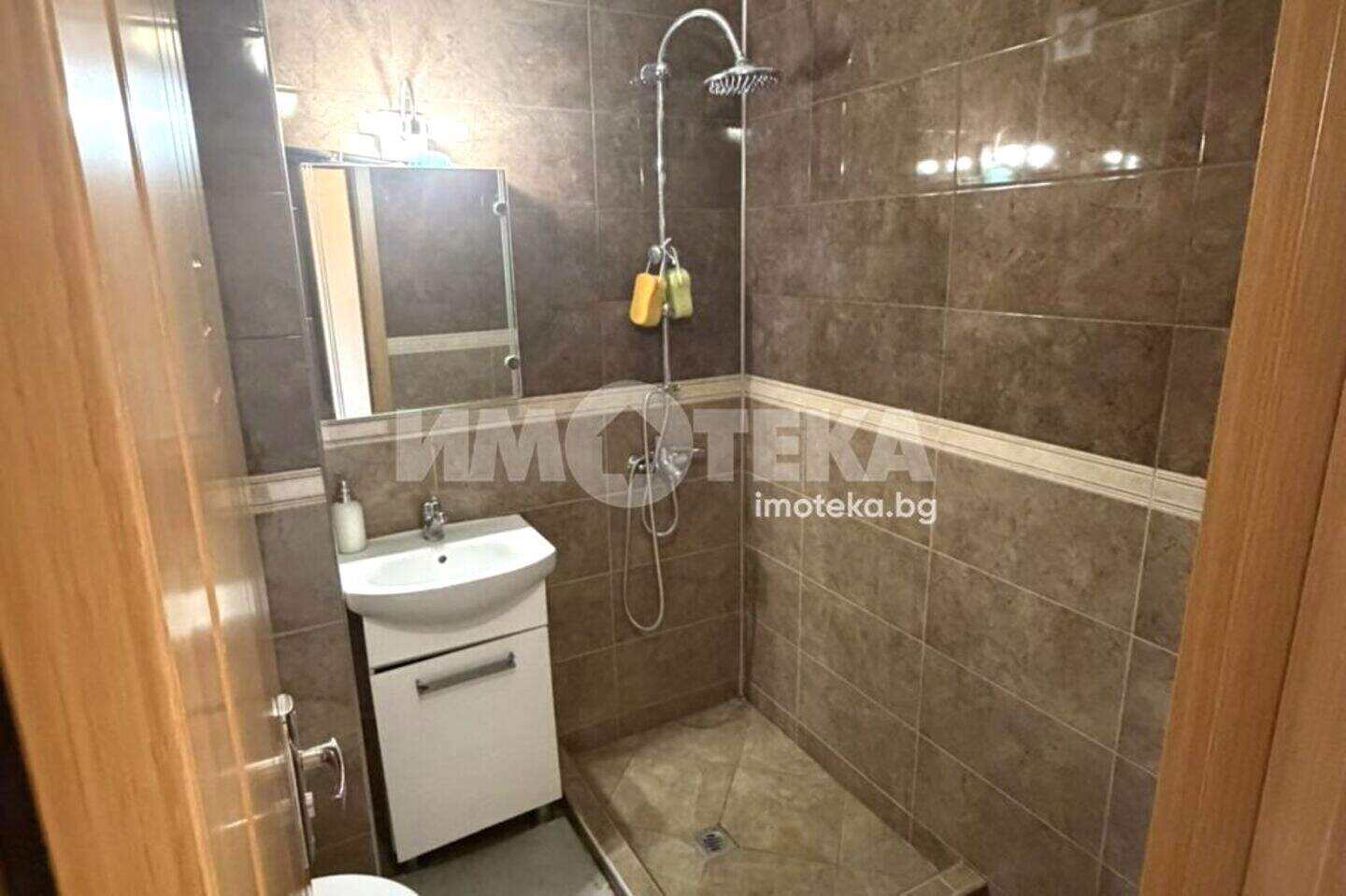Cu două camere Apartament în Iujen, Plovdiv – fotografia 4