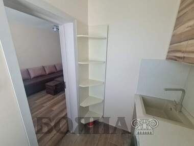 Închiriere - Apartament în Zdraveț Iztok,  Ruse