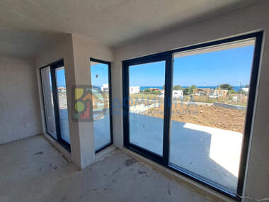 For sale - House in Lozenec,  Iambol