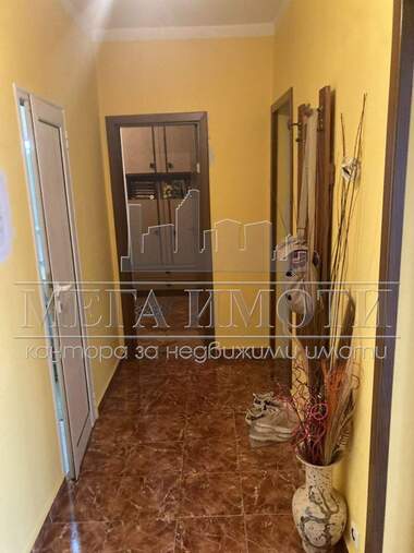 Vânzare - Apartament în Republika,  Sliven