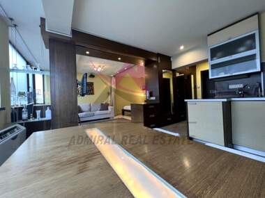 For rent - Apartment in Sportna zala,  Varna