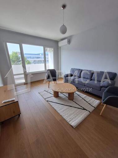 Închiriere - Apartament în Mladost-4,  Sofia