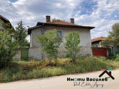 For sale - House in Opicvet,  Sofia Oblast