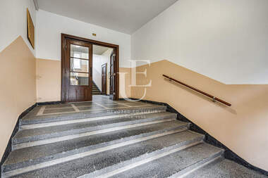 Verkauf - Wohnung in Center,  Sovia