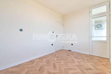Продажба - Апартамент в Център,  Пловдив