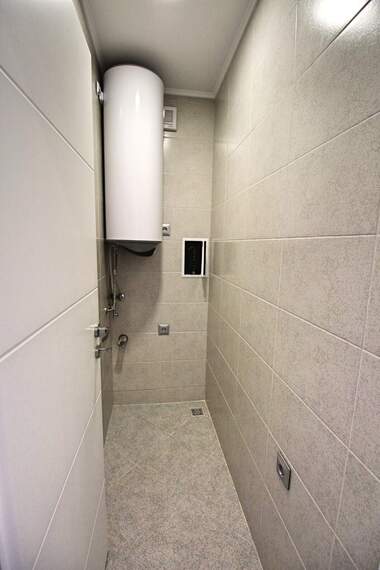 Închiriere - Apartament în Văzrajdane,  Burgas