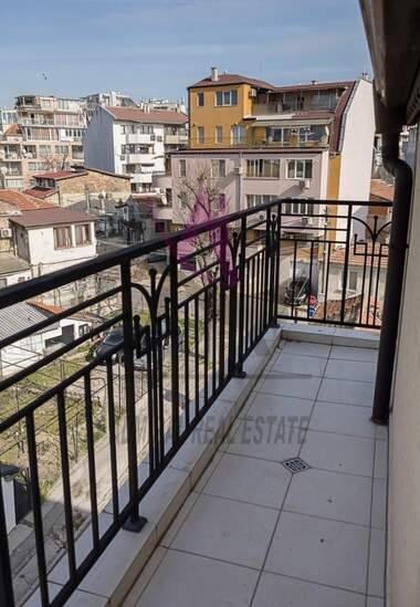 Kira - Apartman olarak Pogrebi,  Varna
