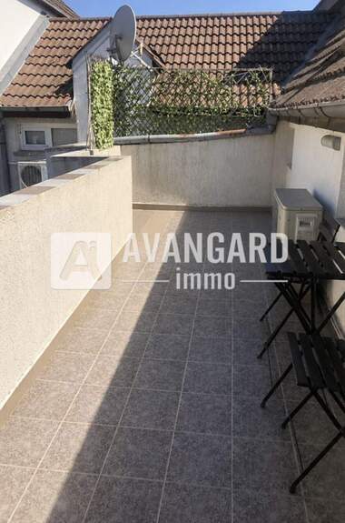 Продажба - Апартамент в Колхозен пазар,  Варна