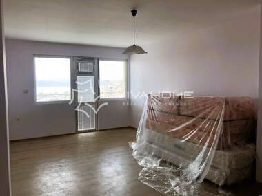 Продажба - Апартамент в Бриз,  Варна