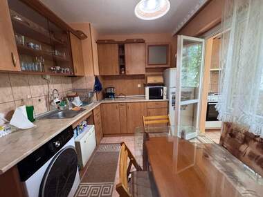 Închiriere - Apartament în Izgrev,  Burgas