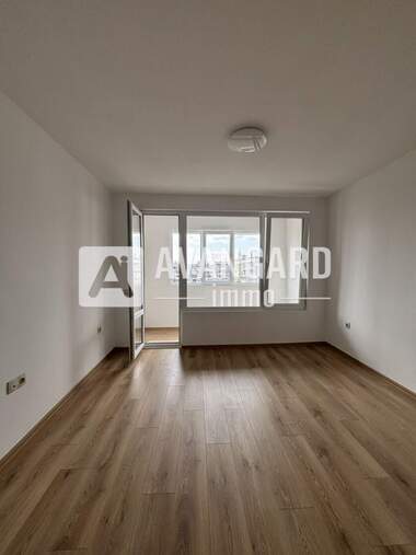 Продажба - Апартамент във Възраждане 1,  Варна
