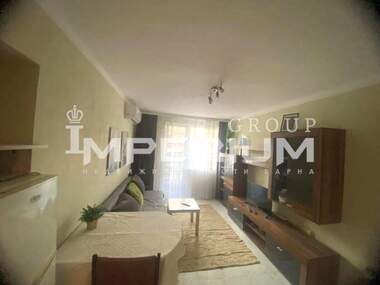 Închiriere - Apartament în Center,  Varna