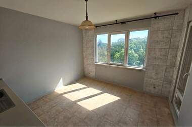 For rent - Apartment in Centralen iujen raion,  Ruse