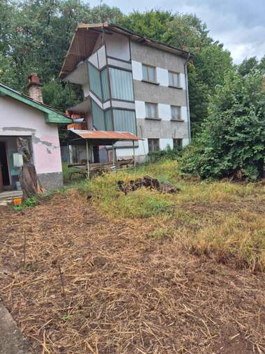 Vânzare - Casă în Studentski Grad,  Vrața
