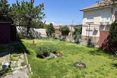 For sale - House in Kuklen,  Plovdiv