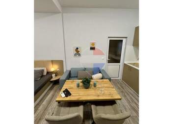 Vânzare - Apartament în Center,  Varna