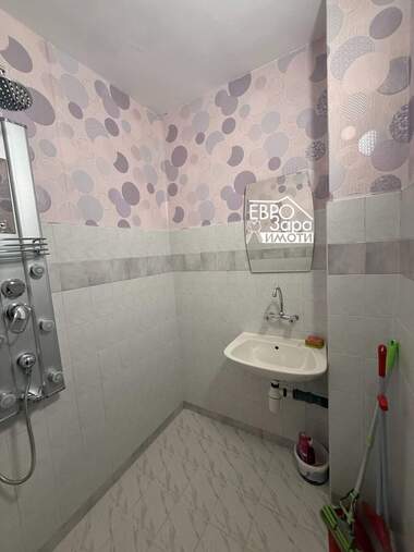 Închiriere - Apartament în Opălceenski,  Stara Zagora