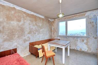 Vânzare - Apartament în Văzrajdane,  Burgas