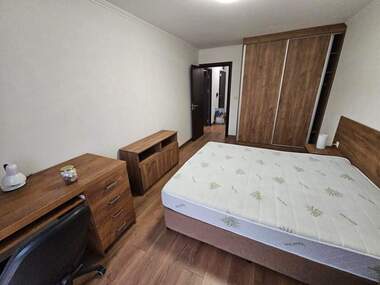 Miete - Wohnung in Mladejki halm,  Plowdiw