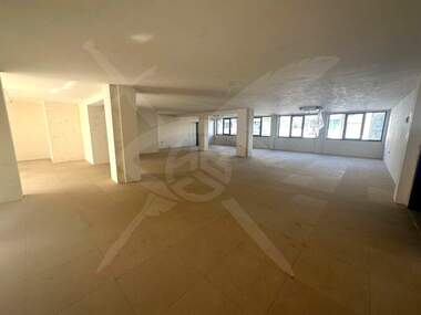 Kira - Ofis olarak Kiuçuk Parij,  Plovdiv