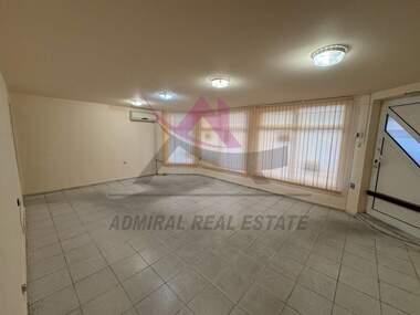 For rent - Office/Store/Storage/Beauty saloon/Venue/Dental office in Okrajna bolnica - Generali,  Varna