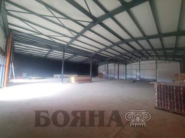 Închiriere - Spațiu de depozitare/Spațiu industrial/Service auto/Depozit în Cearodeîka - Sever,  Ruse