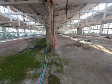 For sale - Building in Promishlena zona,  Targovishte