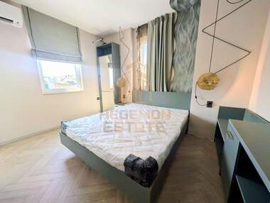 Vânzare - Apartament în Țentralna poștia,  Varna