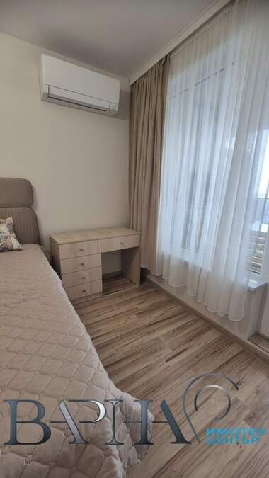Miete - Wohnung in Mladost 2,  Warna