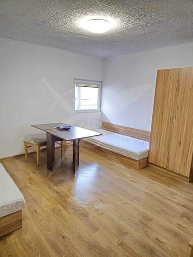 Închiriere - Apartament în VINS - Ceerven ploștiad,  Varna