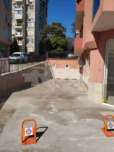 Ενοίκιο - Γκαράζ σε Възраждане 1,  Варна