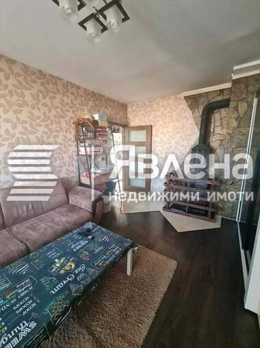 Продажба - Апартамент в Георги Бенковски,  Ямбол