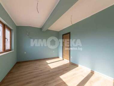 Продажба - Апартамент във Виница,  Варна